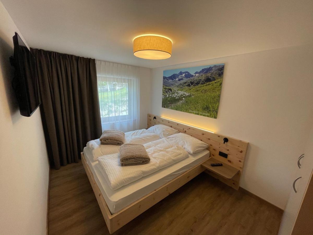 Dorfblick Appartements & Rooms Senales Exterior photo