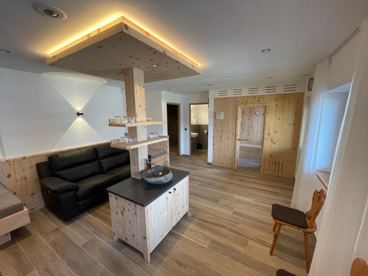 Dorfblick Appartements & Rooms Senales Exterior photo
