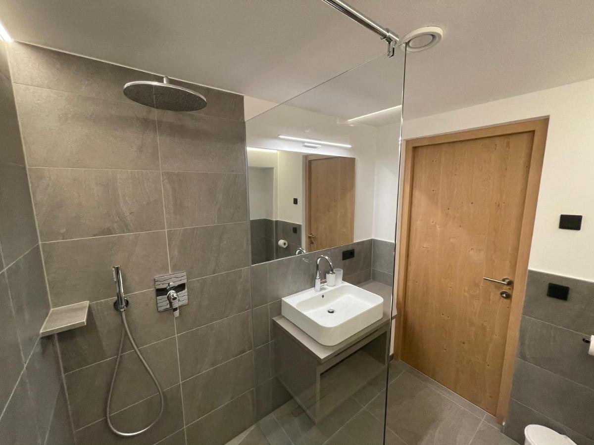 Dorfblick Appartements & Rooms Senales Exterior photo