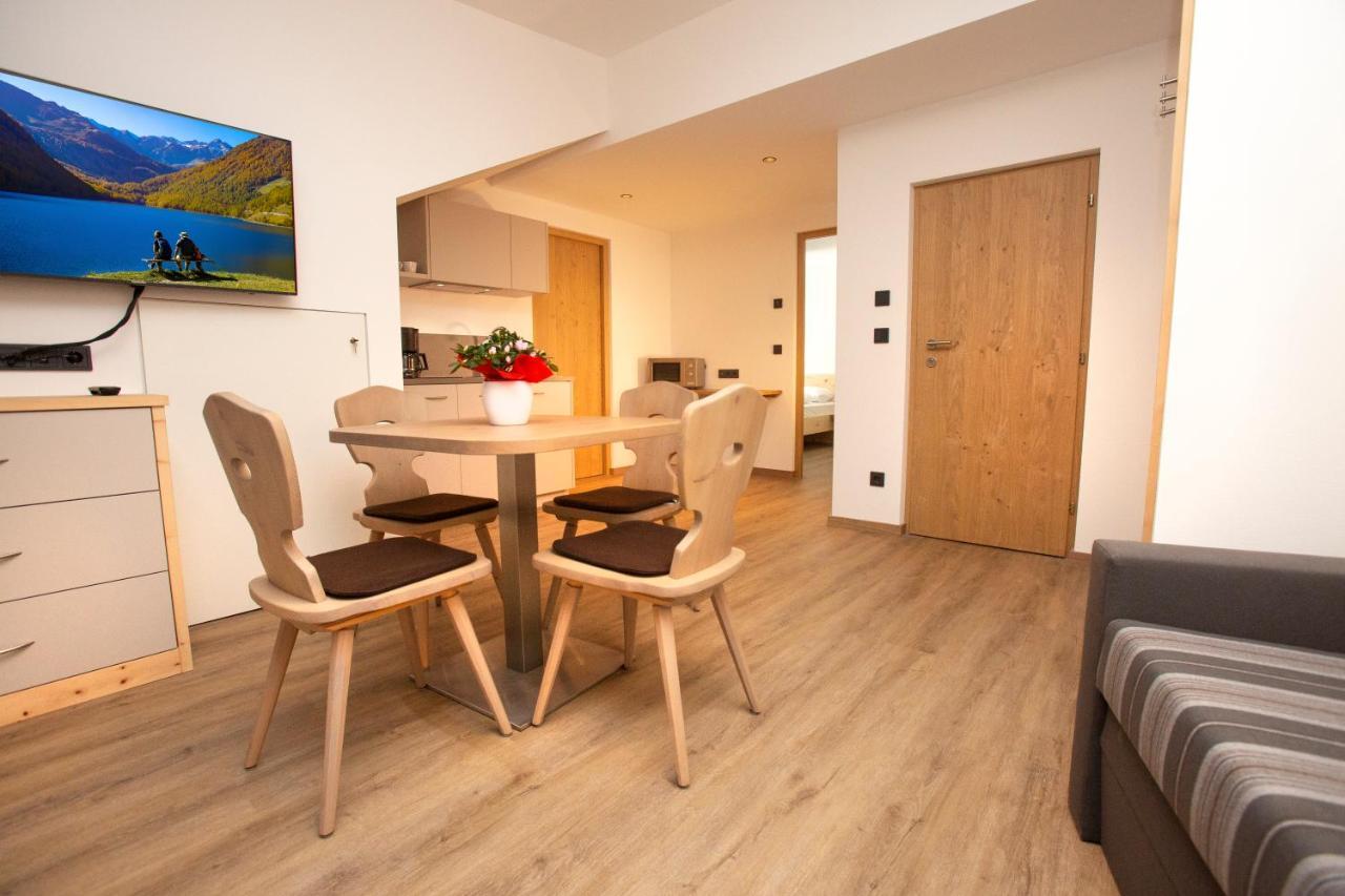 Dorfblick Appartements & Rooms Senales Exterior photo