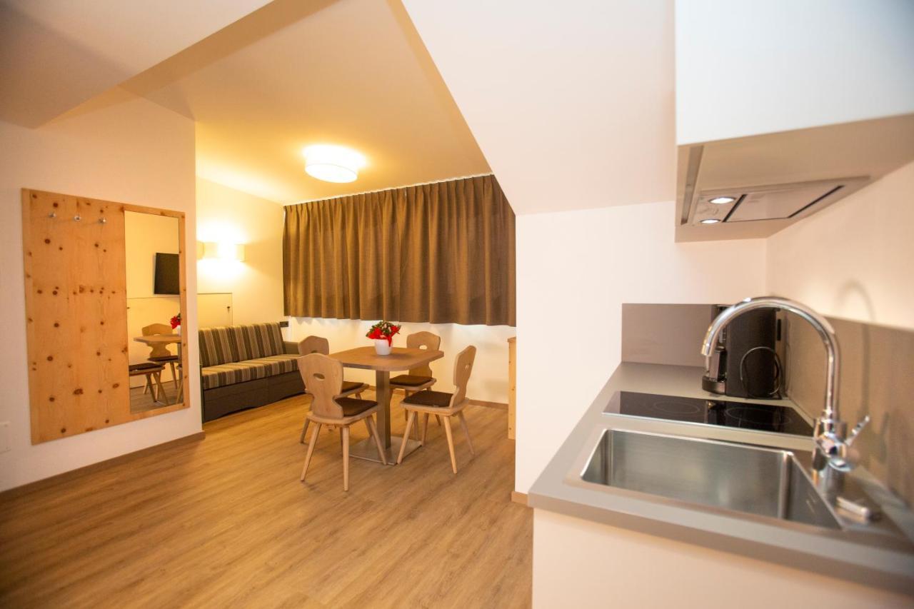 Dorfblick Appartements & Rooms Senales Exterior photo